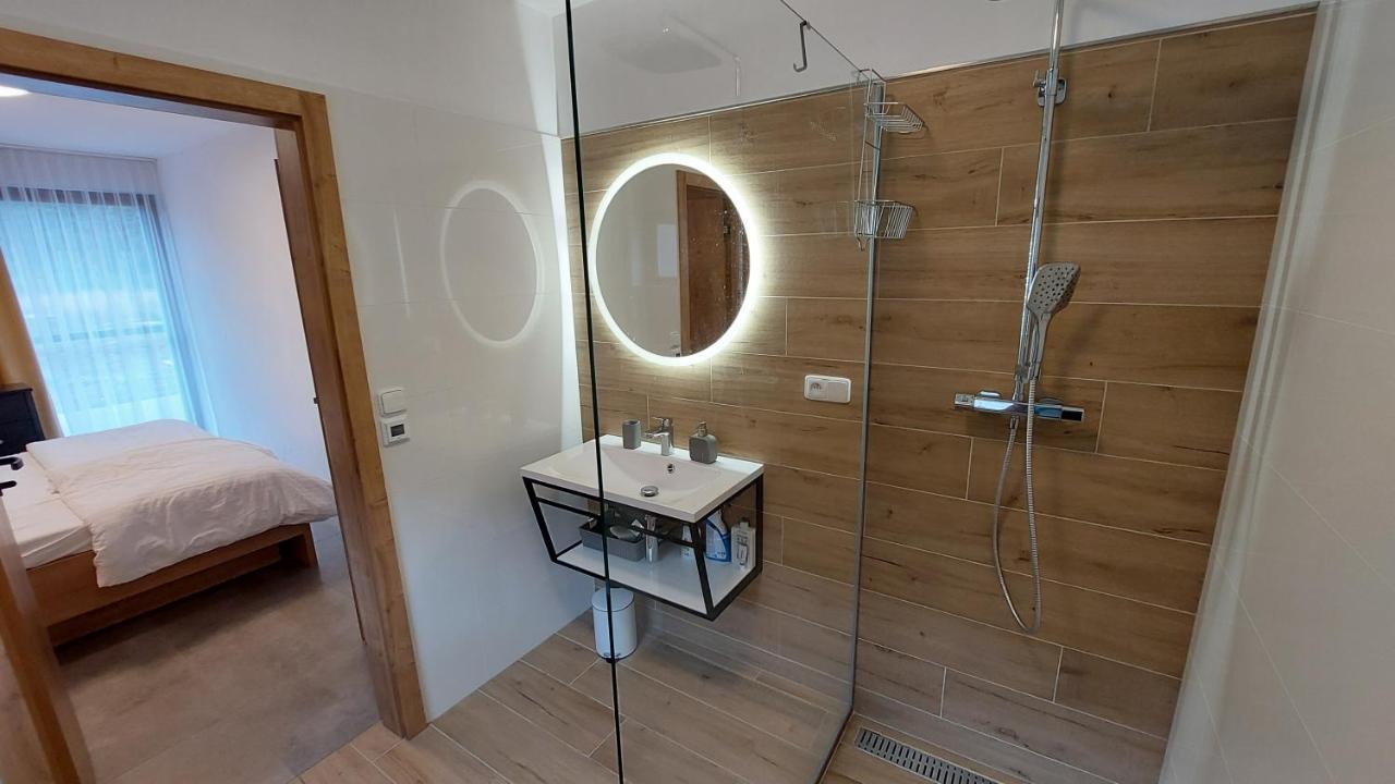 Apartmány Jura Nová Pec Esterno foto