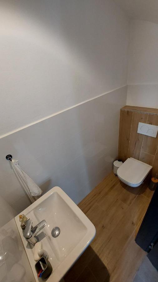 Apartmány Jura Nová Pec Esterno foto