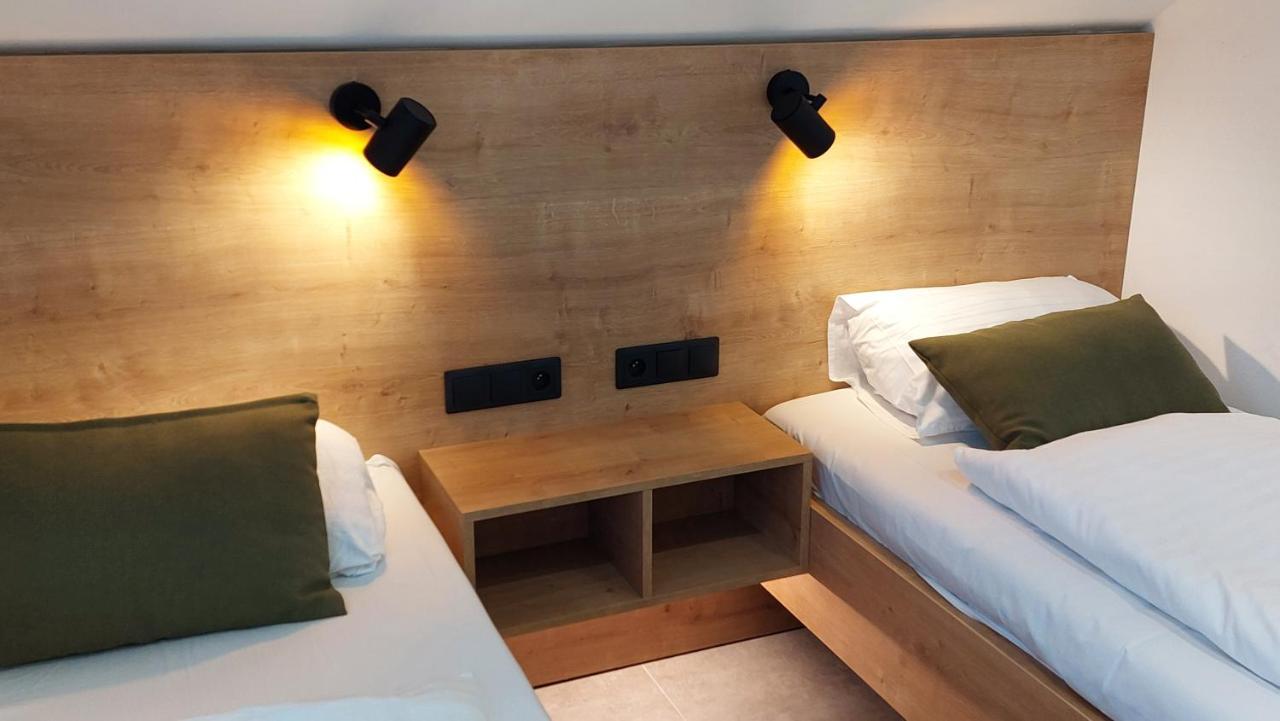 Apartmány Jura Nová Pec Esterno foto